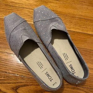 Toms polka dot slip ons